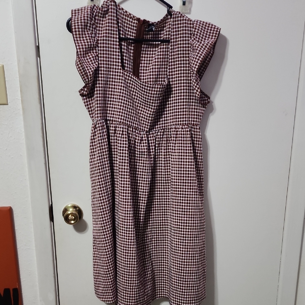 SHEIN Brown and White Flutter Sleeve Sundress